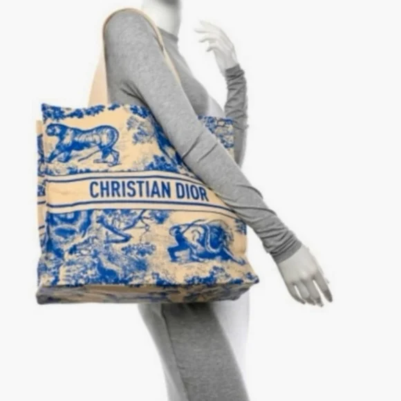 Dior Blue and Cream Toile de Jouy Book Tote - Picture 3 of 6